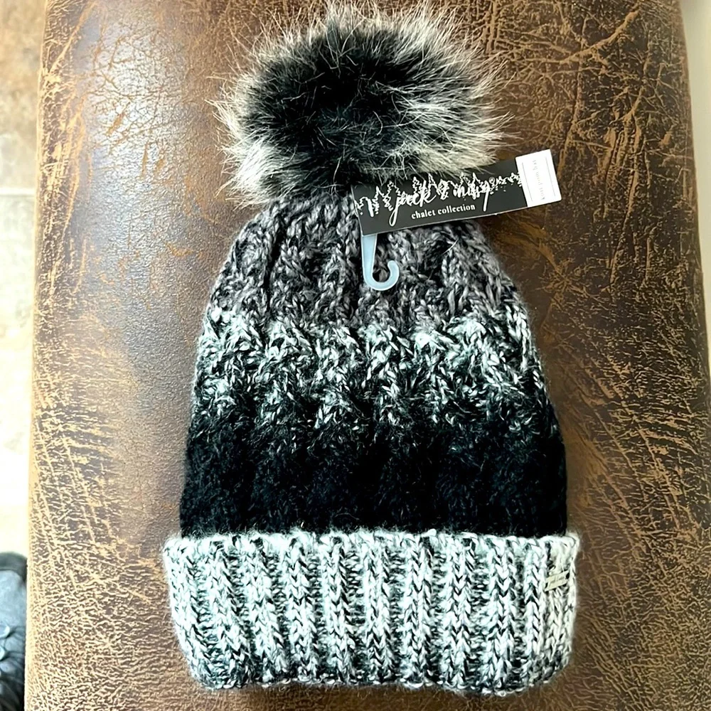 Jack & Missy Plush Lined Pom Pom Hat-NWT